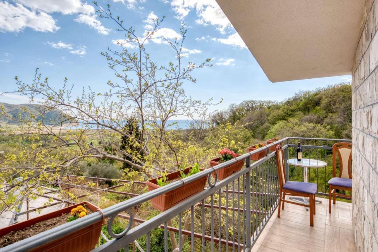 Savovic_Lux Apartment Petrovac Luaran gambar