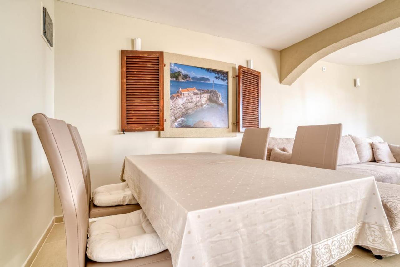 Savovic_Lux Apartment Petrovac Luaran gambar