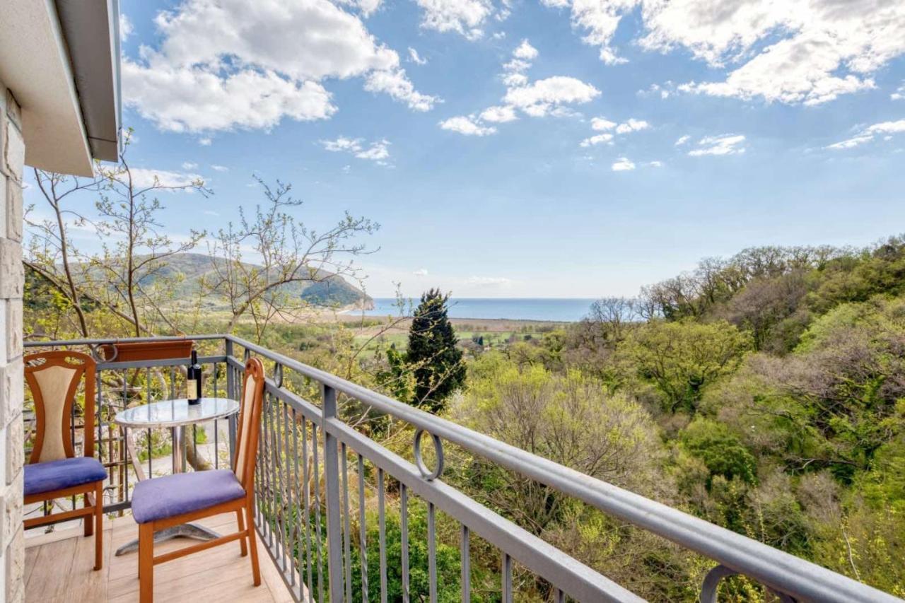 Savovic_Lux Apartment Petrovac Luaran gambar